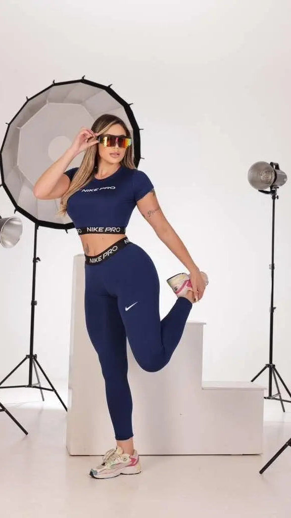 SET NIKE PRO (Leggis+CropTop)